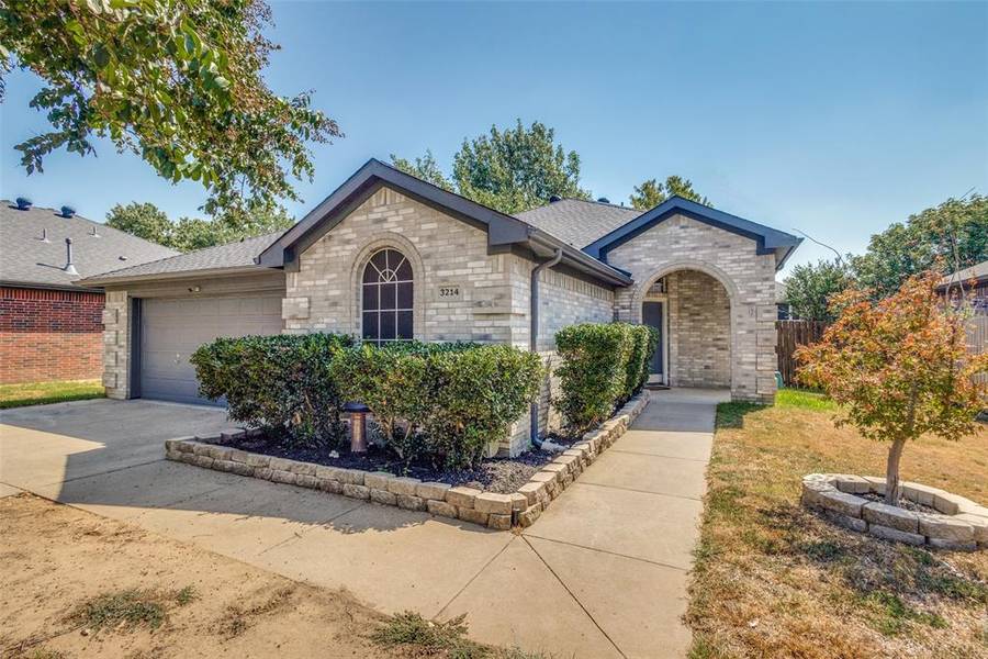 3214 Palos Verdes Drive, Corinth, TX 76210