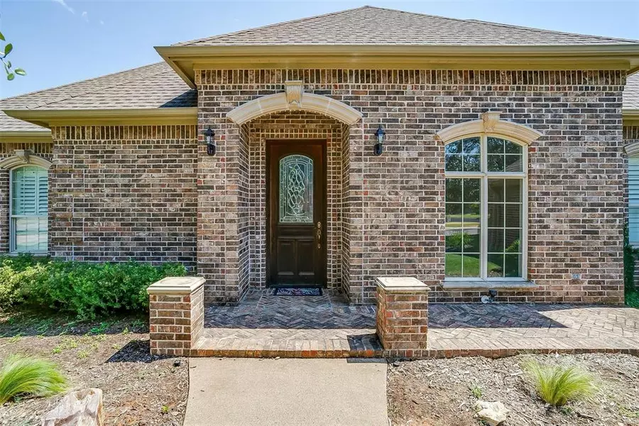 1713 W Westhill Drive, Cleburne, TX 76033