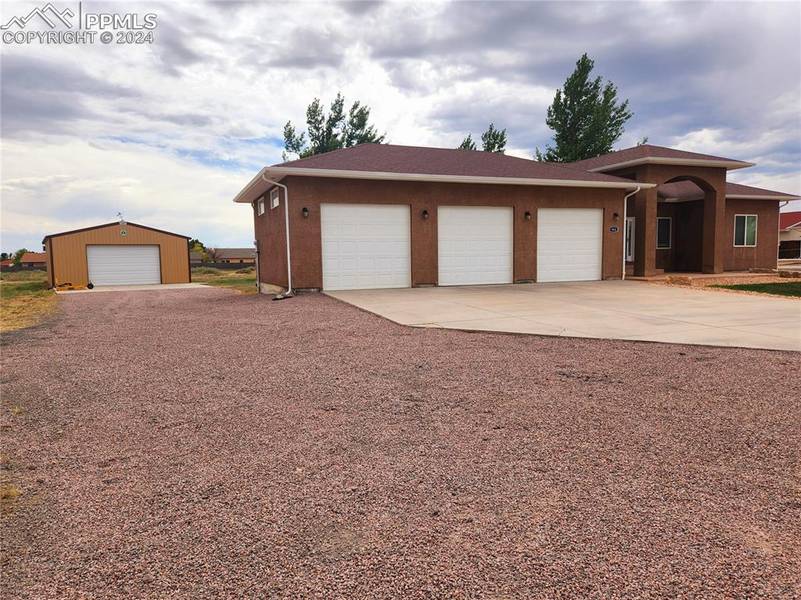 984 W Camino Pablo DR, Pueblo West, CO 81007