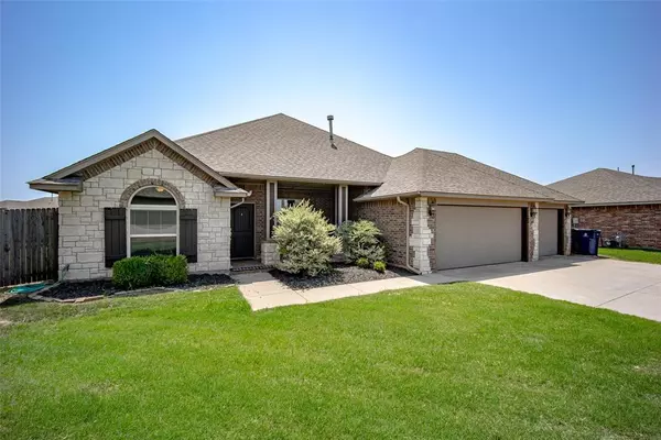 Edmond, OK 73012,2904 NW 184th Circle