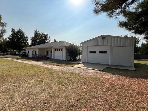 501 W Jackson Street, Crescent, OK 73028