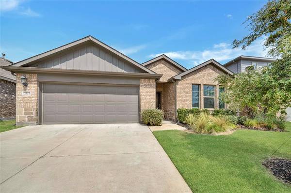 2518 Real Quiet Drive,  Forney,  TX 75126