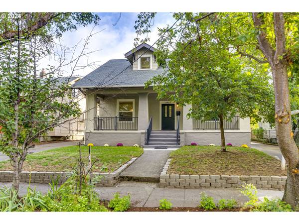 1932 SE 26TH AVE, Portland, OR 97214