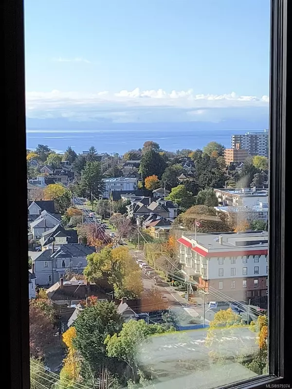 Victoria, BC V8V 1S9,647 Michigan St #1608