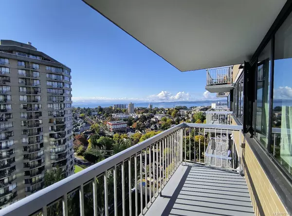 Victoria, BC V8V 1S9,647 Michigan St #1608