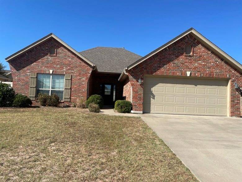 2016 Lantana Circle, Shawnee, OK 74804