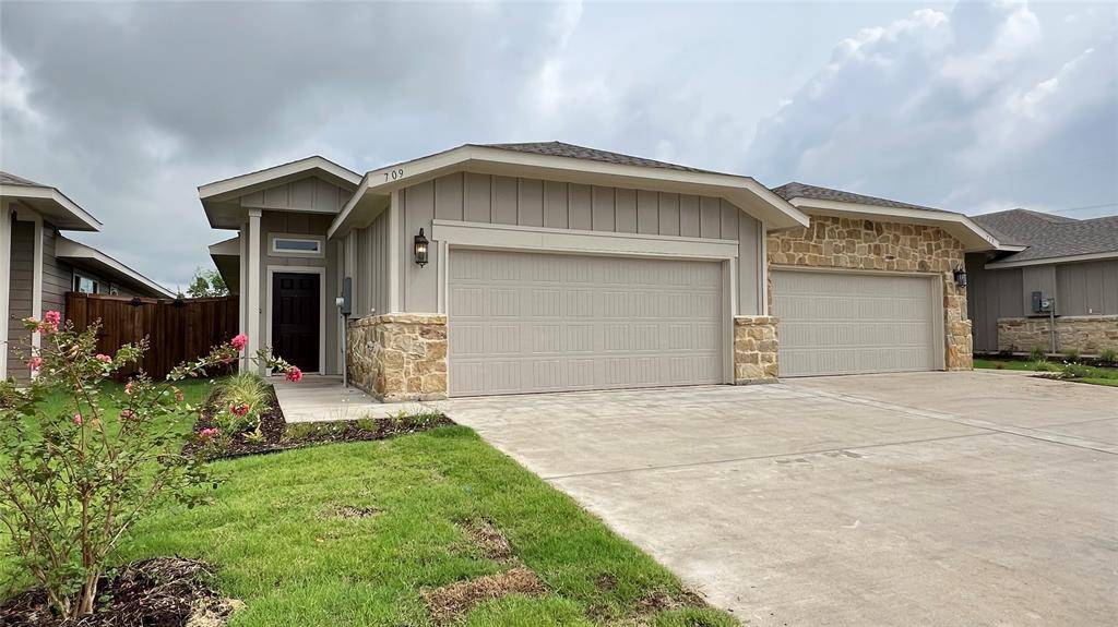 709 Blackland Drive, Venus, TX 76084