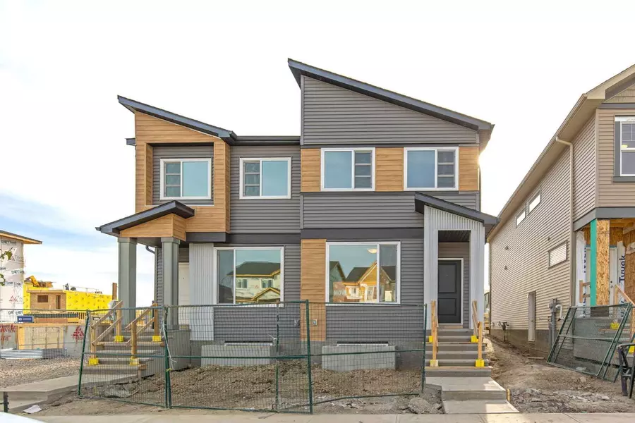 459 Tekarra DR Northwest, Calgary, AB T3R 2G3