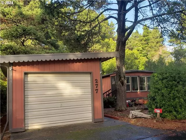 Florence, OR 97439,1600 RHODODENDRON DR #277