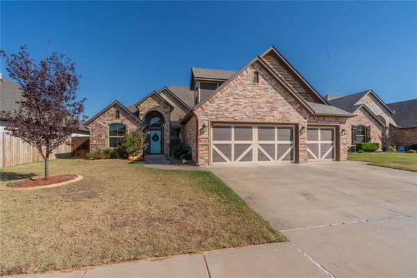 5712 Ledgestone Drive, Mustang, OK 73064