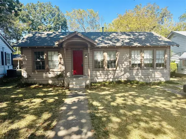 1127 W Chestnut Street, Denison, TX 75020