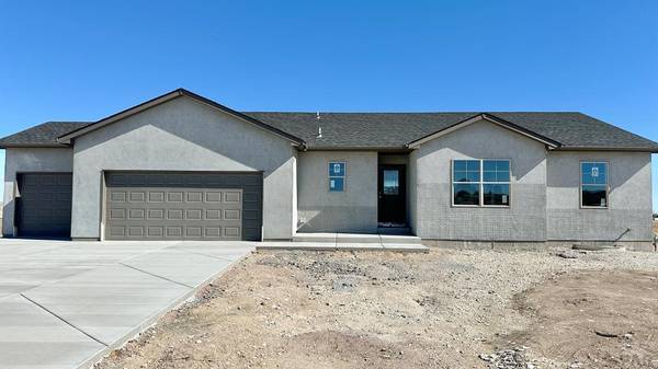 220 N Somerset Dr, Pueblo West, CO 81007