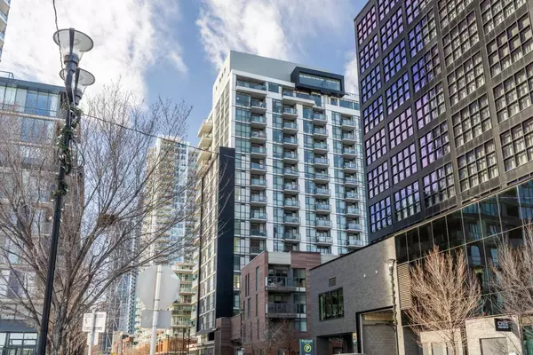 550 Riverfront AVE SE #303, Calgary, AB T2G 1E5