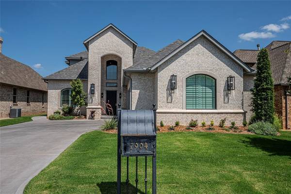 7904 Nichols Gate Circle, Oklahoma City, OK 73116