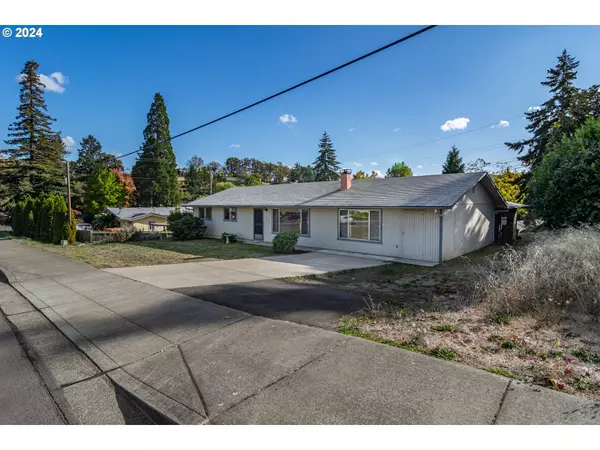 Roseburg, OR 97471,1713 NW VALLEY VIEW DR