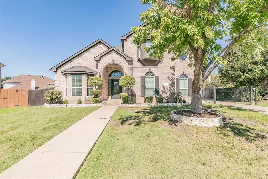 615 Dorchester Lane, Mansfield, TX 76063