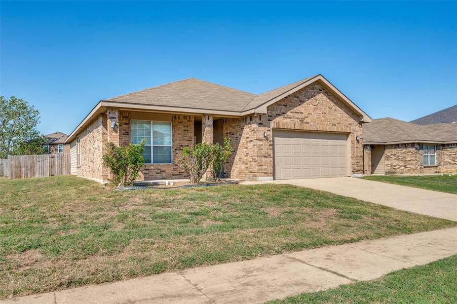 8624 Balwood Drive, Fort Worth, TX 76134