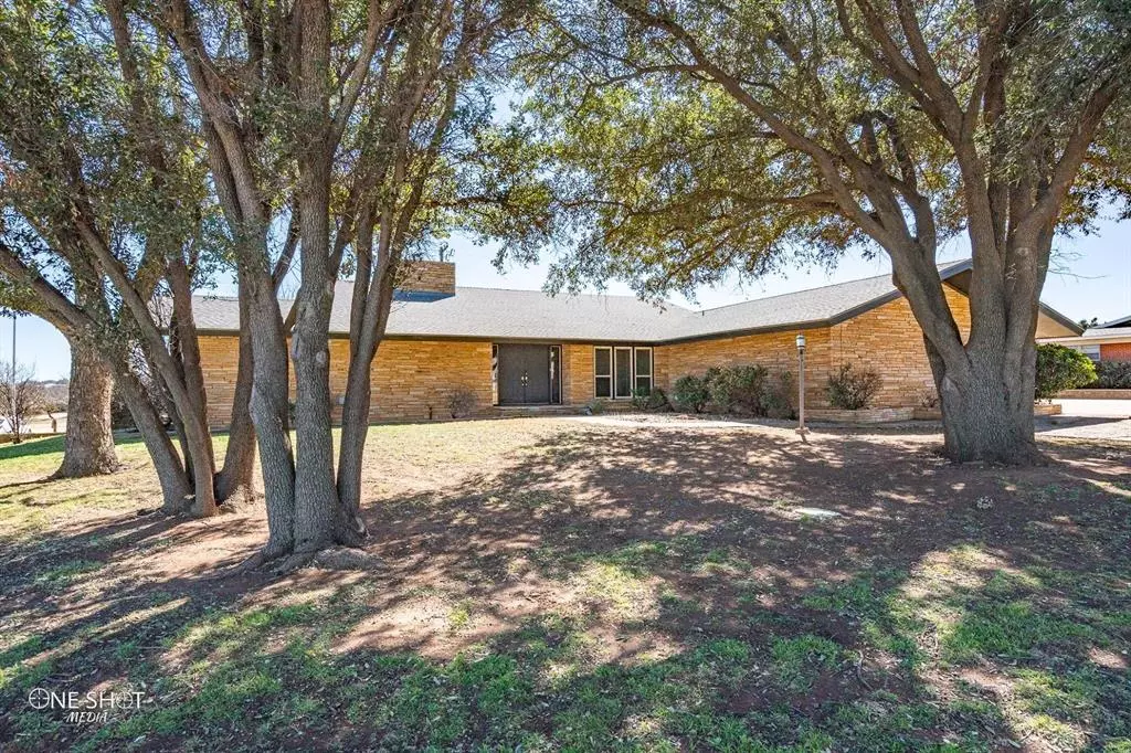 Sweetwater, TX 79556,1908 Country Club Drive