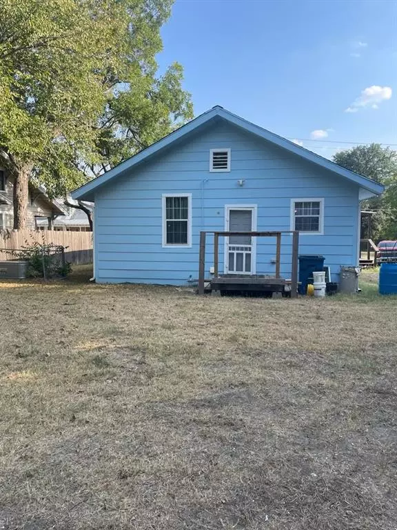 Ladonia, TX 75449,307 E Main Street