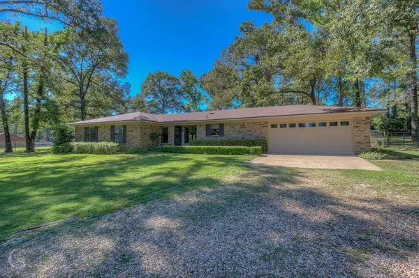 Benton, LA 71006,104 Cypress Lake Circle