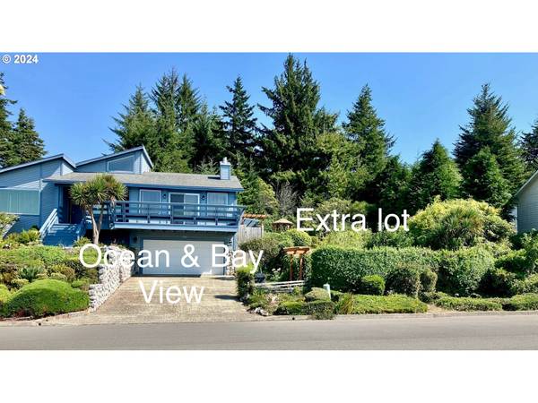 735 PREFONTAINE DR, Coos Bay, OR 97420