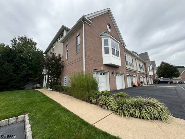 401 River Pl, Butler Boro, NJ 07405