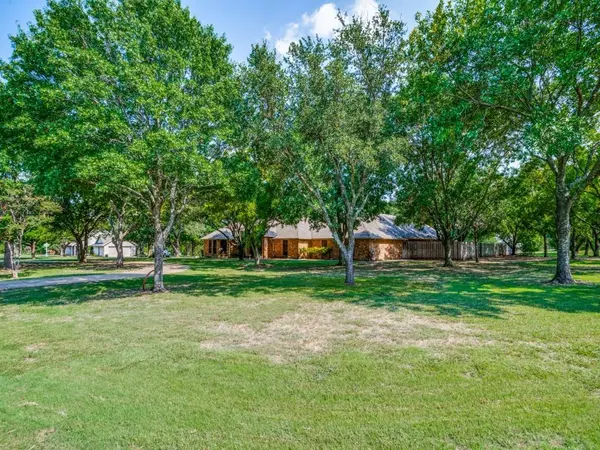 530 Allen Lane,  Midlothian,  TX 76065