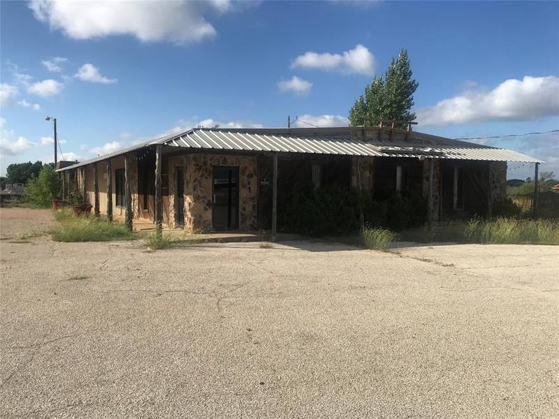 3321 W Walker Street, Breckenridge, TX 76424