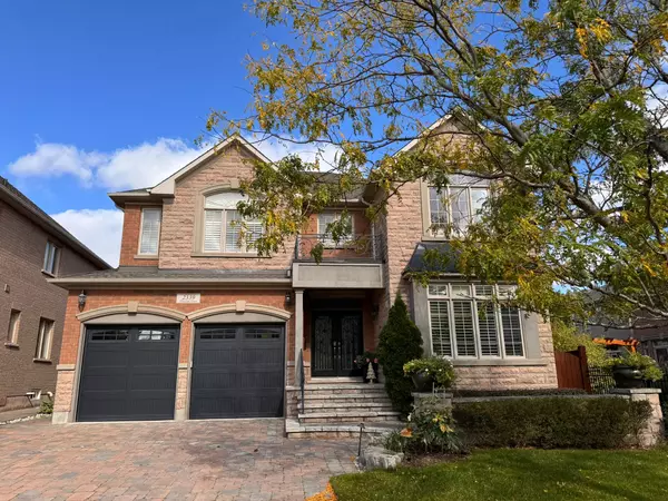 2339 Thruxton DR, Oakville, ON L6H 0C5