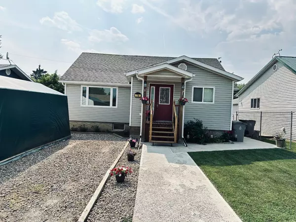 Lashburn, SK S0M 1H0,114 1st ST West