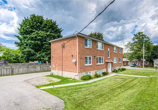 Waterloo, ON N3H 2C2,318 Dolph ST S #1