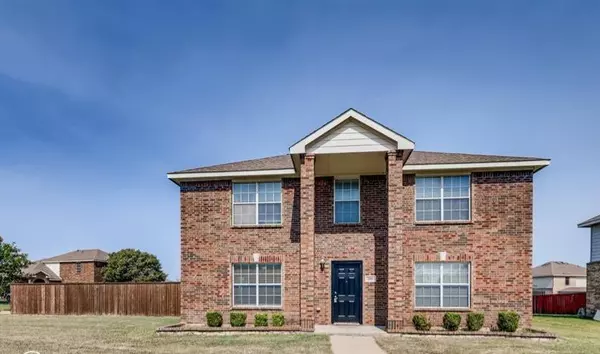 201 Shady Oaks Lane, Red Oak, TX 75154