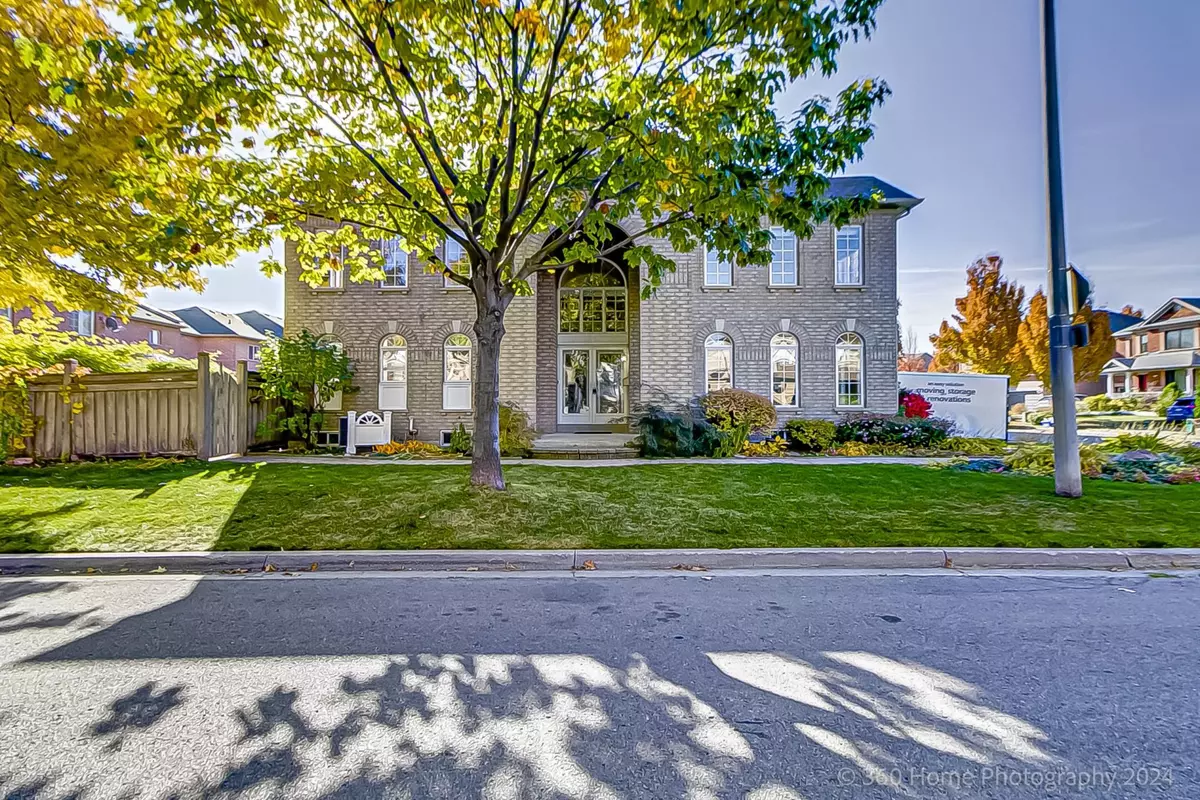 Vaughan, ON L4H 1Y4,71 Shadetree CRES