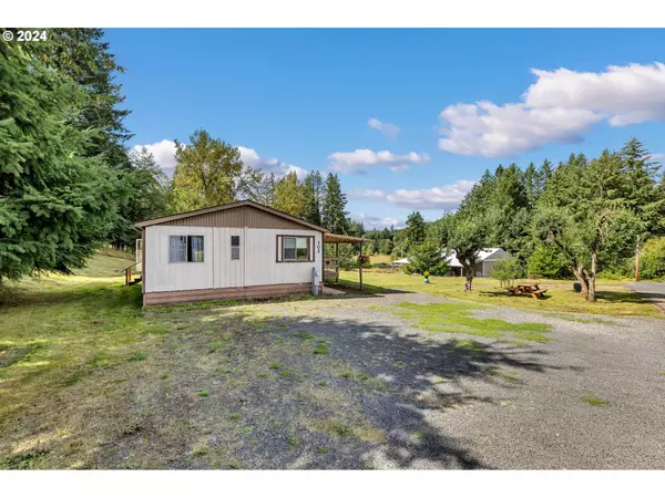 Vader, WA 98593,102 HIRONS RD