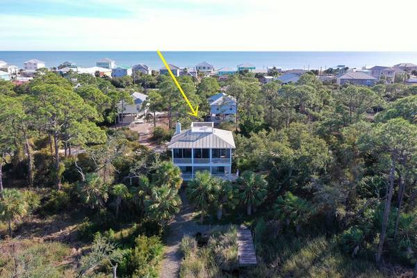 1017 E Pine Ave, St. George Island, FL 32328