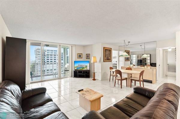 Lauderdale By The Sea, FL 33308,5200 N Ocean Blvd  #1203