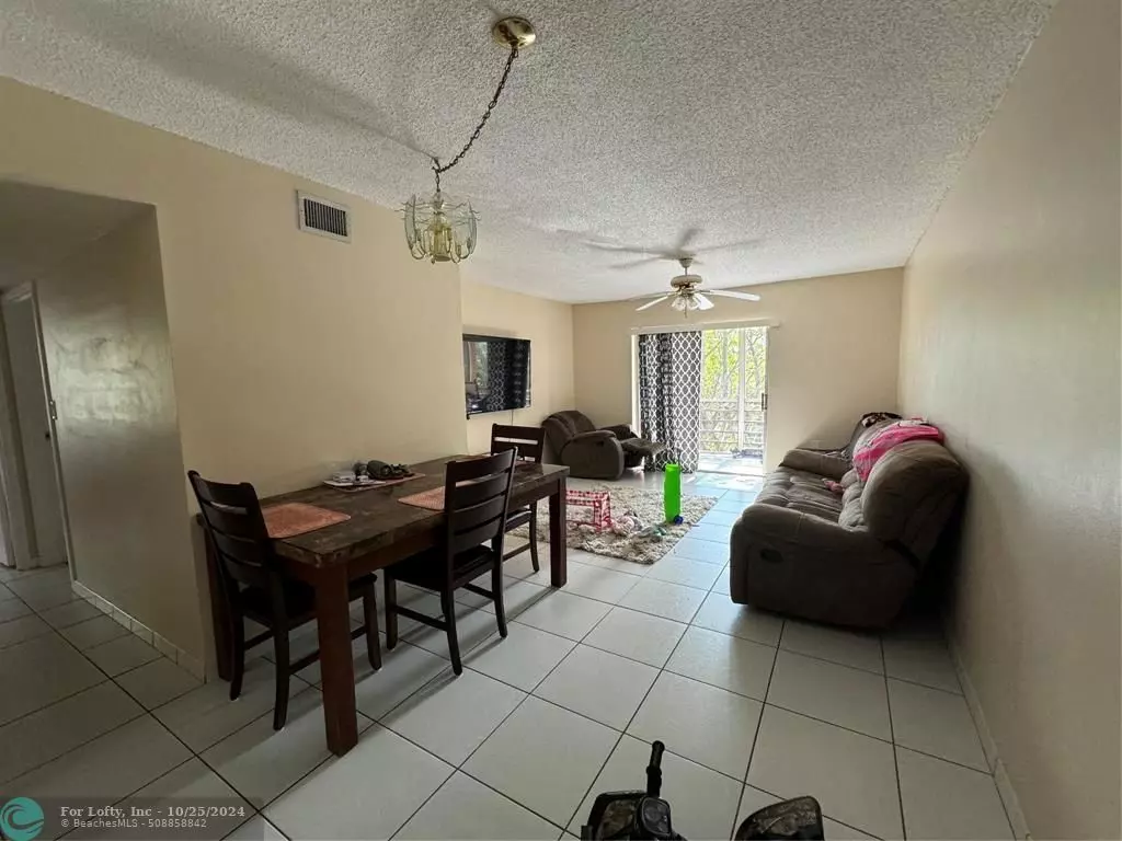 Deerfield Beach, FL 33064,4344 NW 9th Avenue  #Unit 10-3b