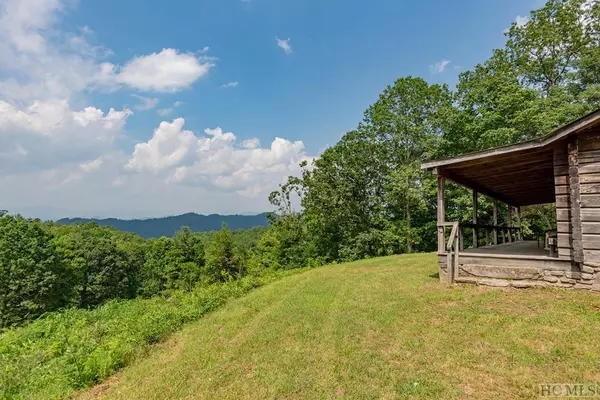 1517 Pilot Knob Road, Glenville, NC 28736