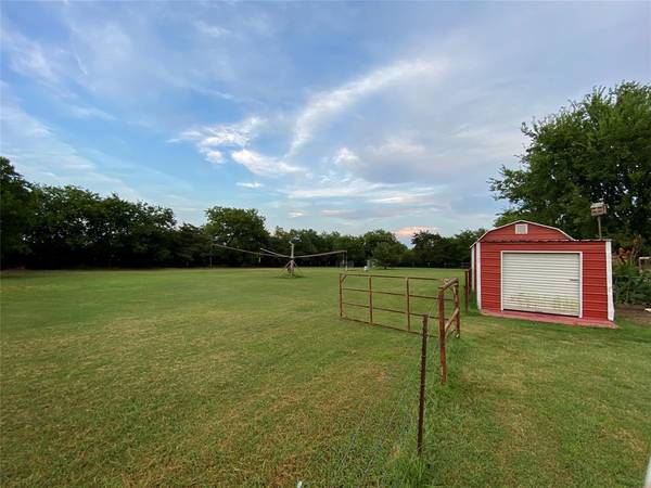 Wills Point, TX 75169,730 Highland Avenue