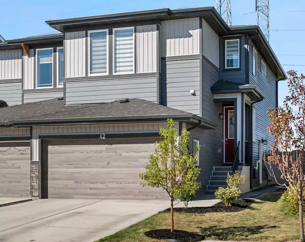 42 Waterford RD,  Chestermere,  AB T1X 2M7