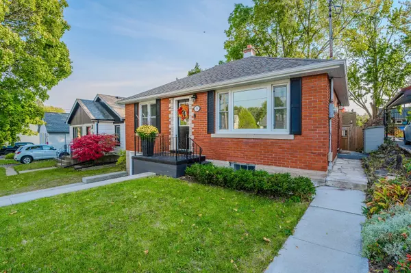 Kitchener, ON N2M 4A1,55 Rex DR