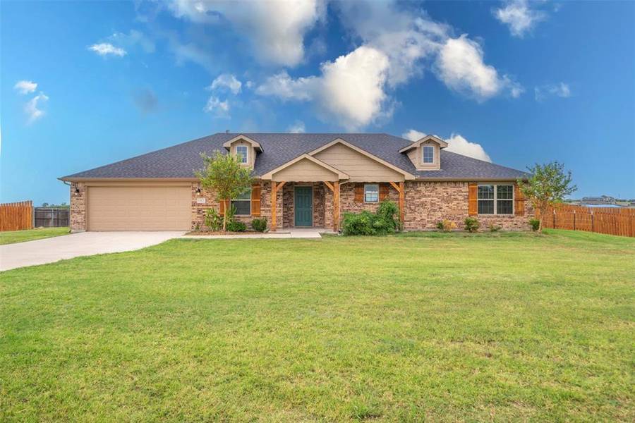 182 Live Oak Lane, Decatur, TX 76234