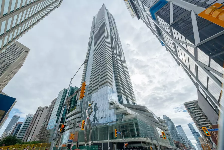 1 Bloor ST E #1407, Toronto C08, ON M4W 0A8