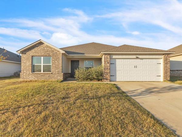 1411 Onyx Street, Noble, OK 73068