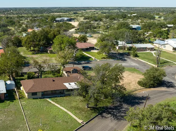 Ozona, TX 76943,603 Angus Dr