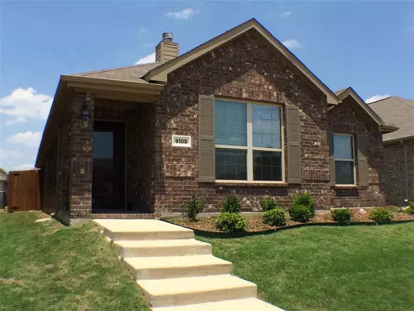 9105 Holliday Lane, Aubrey, TX 76227