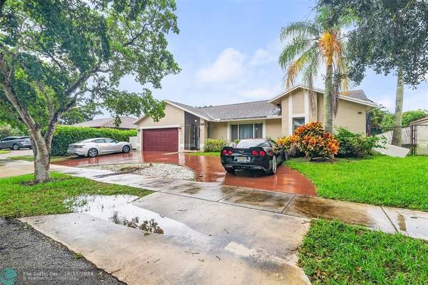 5028 NW 48th Ave, Coconut Creek, FL 33073