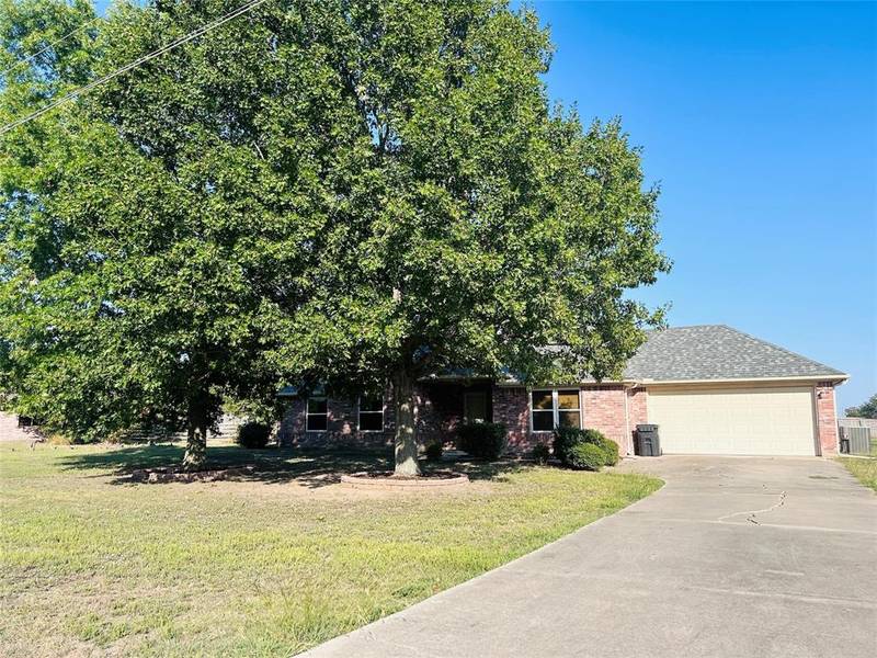 1075 Overland Drive, Lowry Crossing, TX 75069