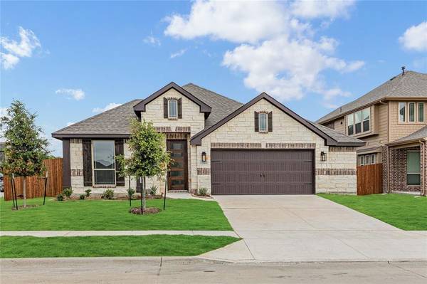 1940 Cedarwood Drive, Glenn Heights, TX 75154