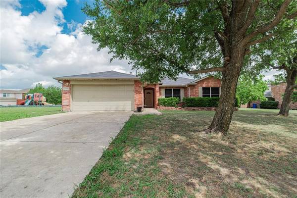 1209 Hampton Drive, Forney, TX 75126